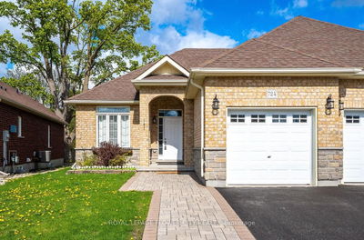 724 Garden Crt, Woodstock - North