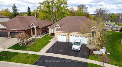 724 Garden Crt, Woodstock - North image-0-1
