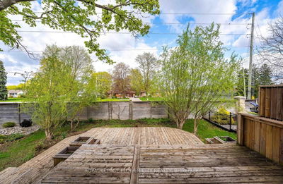 724 Garden Crt, Woodstock - North image-0-2