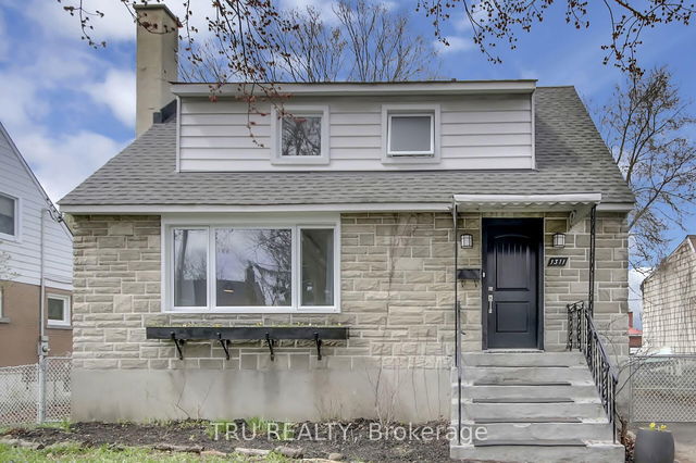 1311 LAPERRIERE Avenue
