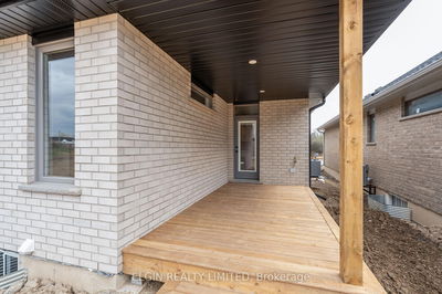 31 Hemlock Cres, Aylmer - Aylmer image-0-1