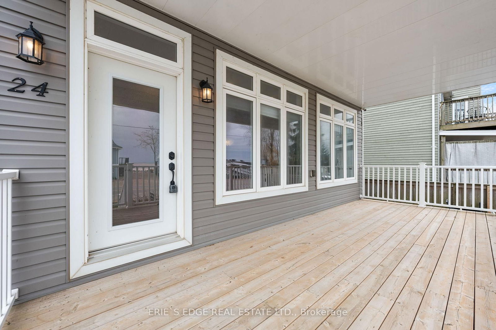 Detached House for sale at 24 Erie Boulevard, Norfolk, Long Point, N0E 1M0 - MLS: X12120221