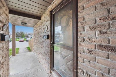 Unit 16 — 700 Erinbrook Dr, Kitchener -  image-0-3