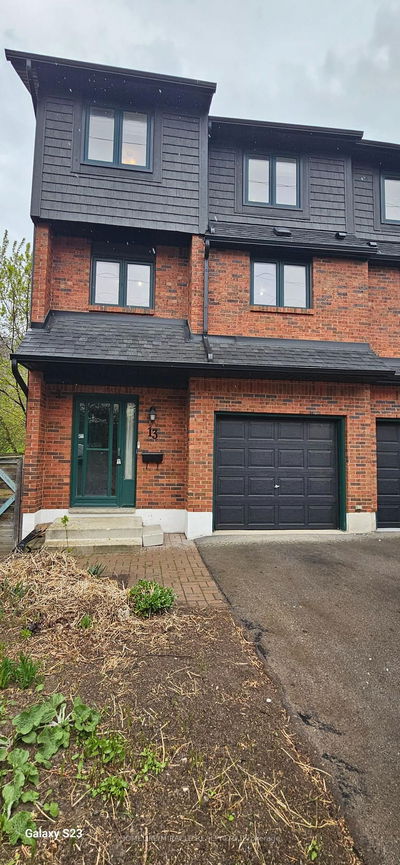 Unit 13 — 1983 Main St, Hamilton - Ainslie Wood