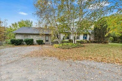 1733 Hitchcock Dr, Inverary - Frontenac South