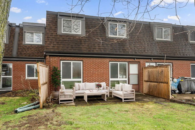40J - 1958 Jasmine Crescent