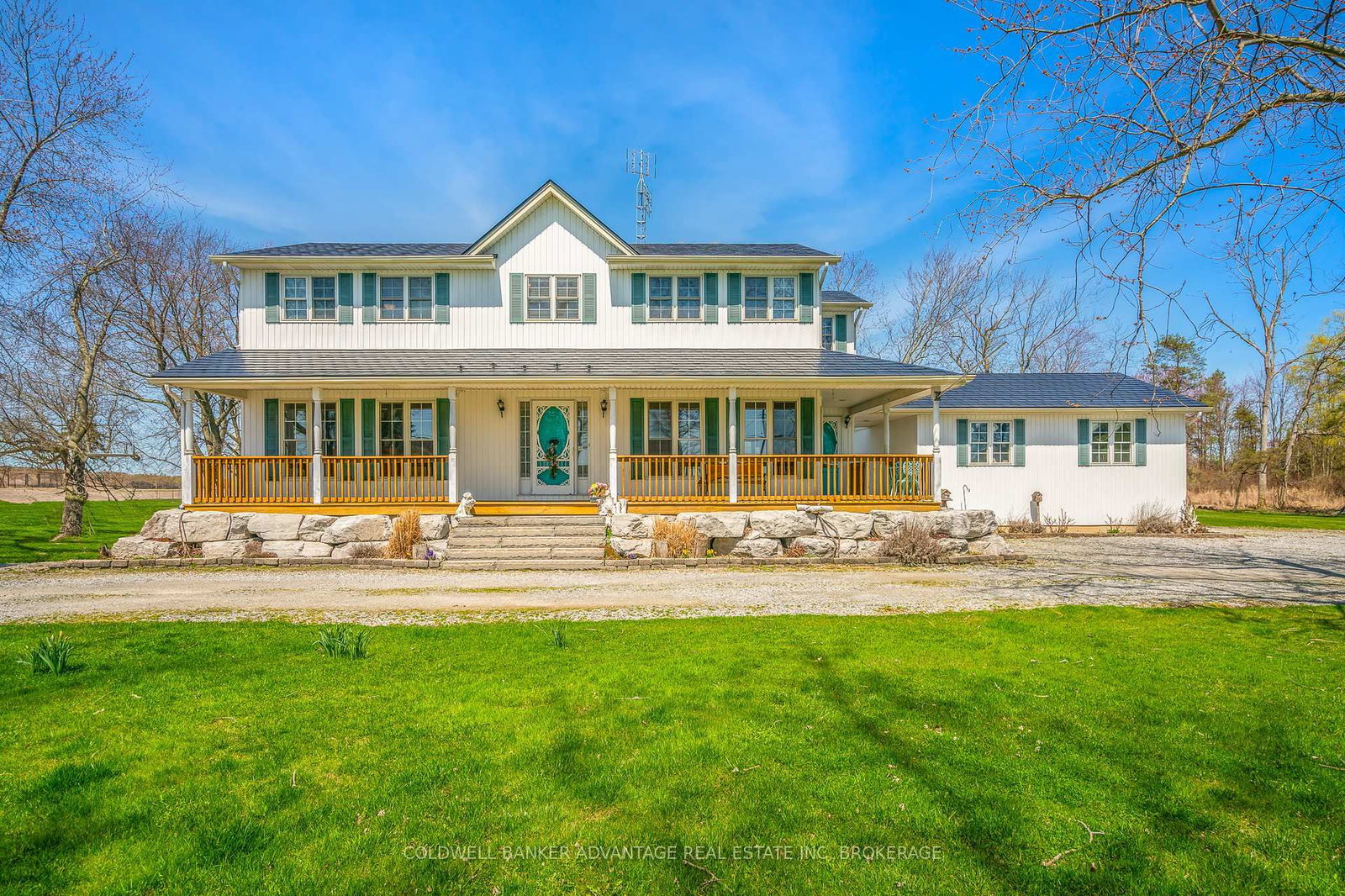 Listing Image 4