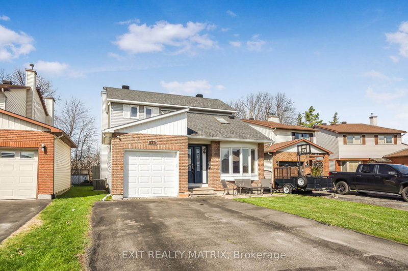 1408 Eastcliffe Way, Gloucester, K1B 5H6 | Image 2