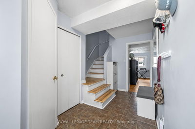 1529 Thurlow St, Orleans - Fallingbrook/Ridgemount image-0-2