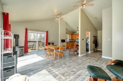 61 North Rusaw Rd, North Kawartha - Rural North Kawartha image-0-3