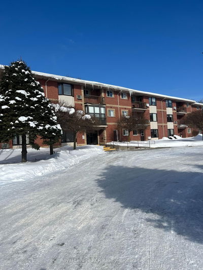 Unit 301 — 460 Durham St, Wellington North - Mount Forest image-0-1