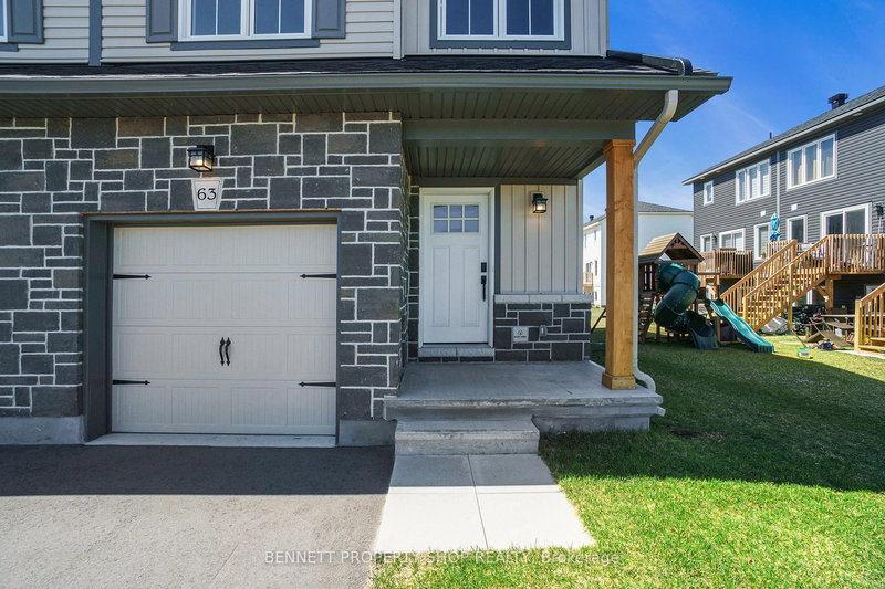 63 Whitcomb Cres, Smiths Falls, K7A 0C2 | Image 2