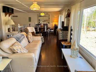 1063 Esson Creek Lane, Highlands East - Monmouth image-0-4