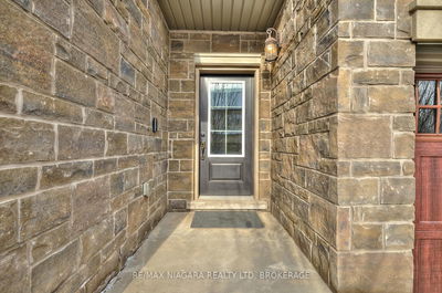 6 St. Andrews Lane, Niagara-on-the-Lake - Town image-0-2