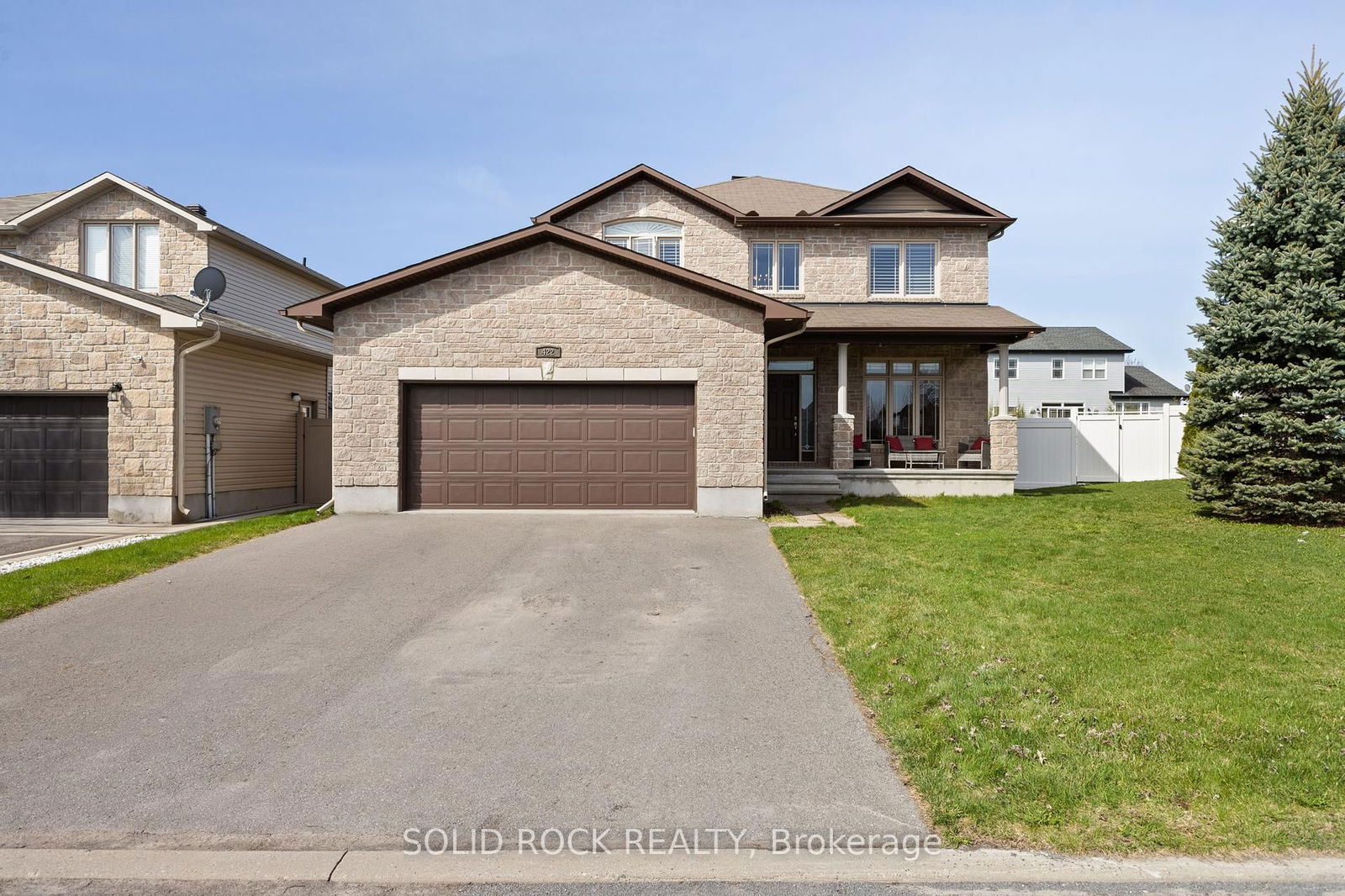 Detached House for sale at 422 Mercury Street, Clarence-Rockland, Town of Rockland, K4K 0G8 - MLS: X12121372