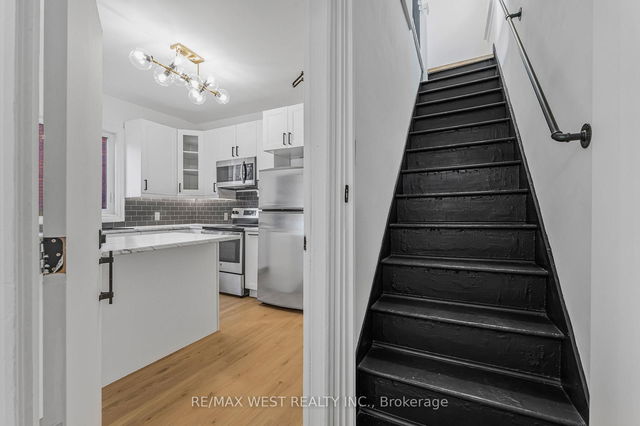 Main Floor - 57 Stirton Street