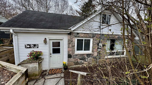 41 Manominee Street