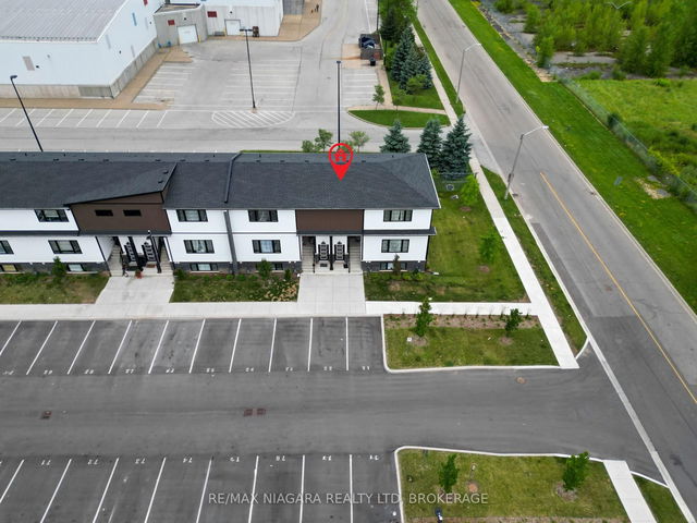 211 - 4263 Fourth Avenue
