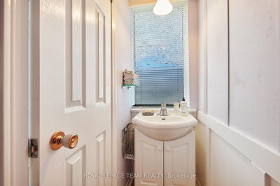 47 Windsor Dr, Brockville - Brockville image-0-3