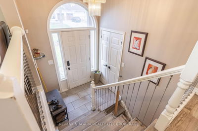 44 Maple Leaf Ave, Fort Erie - Ridgeway image-0-4