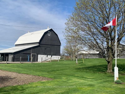 1250 County Rd 19 Rd, Prince Edward County - Ameliasburg Ward image-0-2