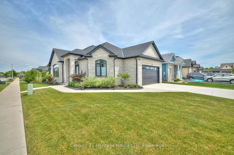 4242 VILLAGE CREEK Dr, Fort Erie - Stevensville image-0-0