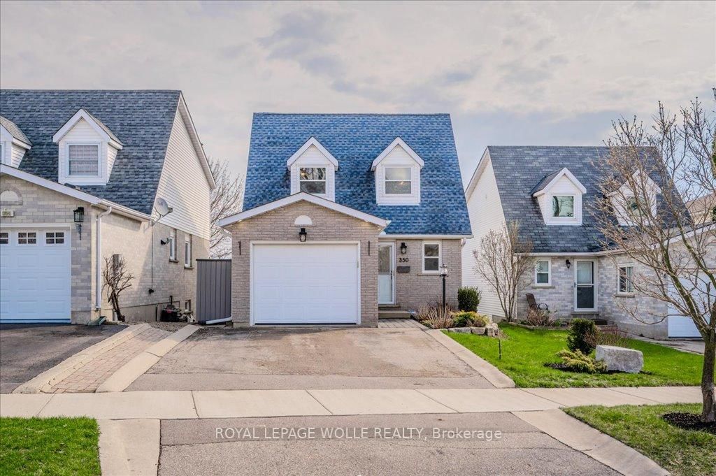 Detached House for sale at 350 Misty Crescent, Kitchener, N2B 3V5 - MLS: X12122085