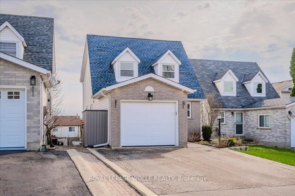Detached House for sale at 350 Misty Crescent, Kitchener, N2B 3V5 - MLS: X12122085
