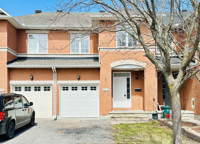 230 Duntroon Circle