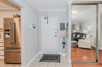 Unit 801 — 65 Westmount Rd, Waterloo -  image-0-4