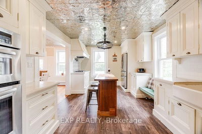 140 William St, North Middlesex - Alisa Craig image-0-2