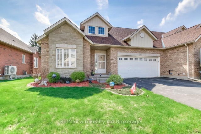 717 Garden Court Crescent