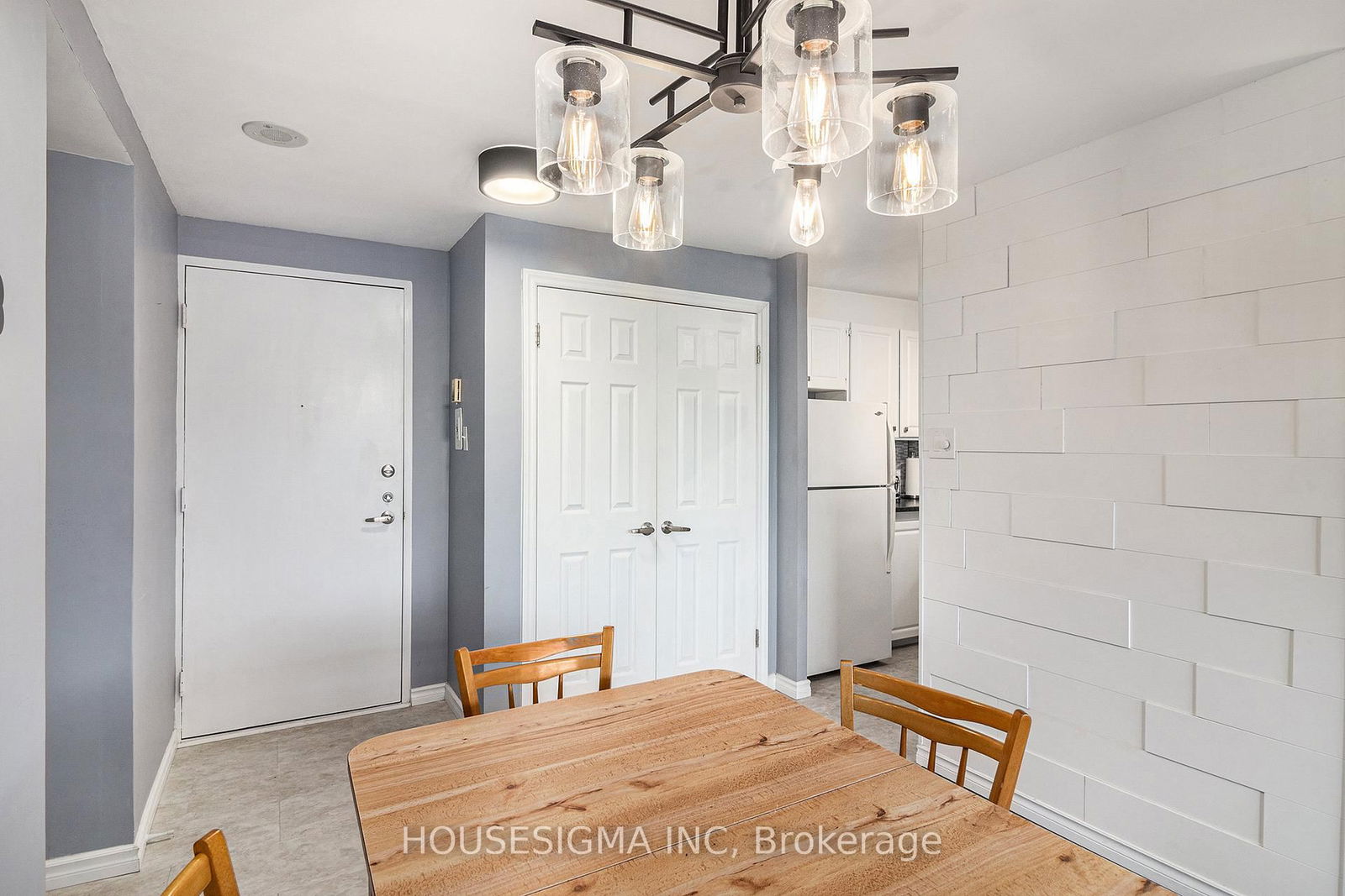 Condo for sale at 113-915 Elmsmere Road, Ottawa, Beacon Hill South, K1J 8H8 - MLS: X12122517