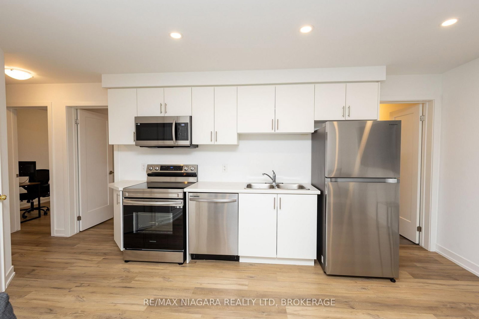 4263 Fourth Avenue, Unit 211 - Photo 5
