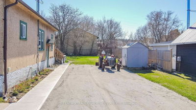 17 Bay St, Barry's Bay - Madawaska Valley image-0-2