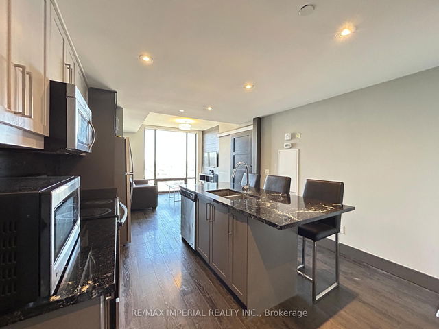 N2502 - 330 Phillip Street