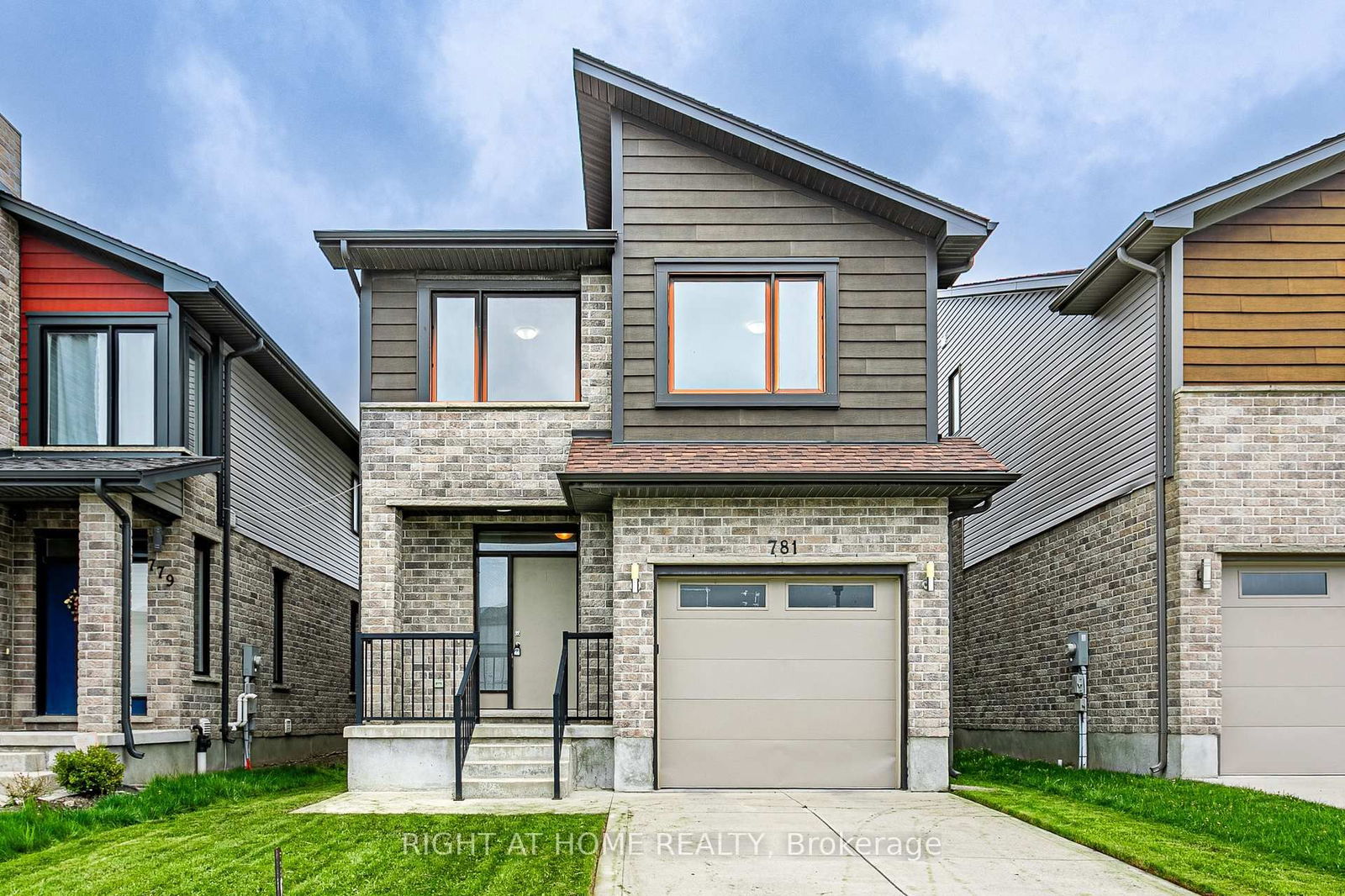 Detached House for sale at 781 Freeport Street, London, North E, N6G 0R4 - MLS: X12122967
