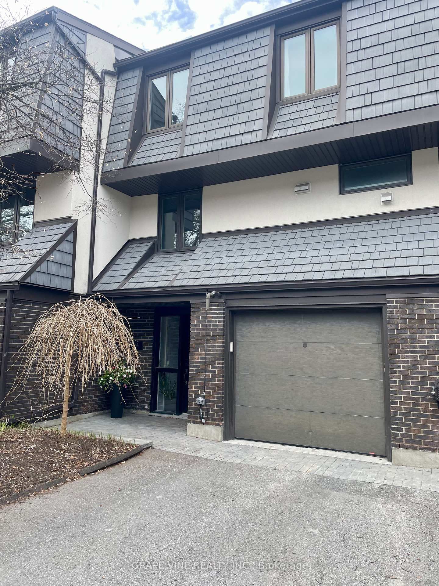 Townhouse for sale at 29-655 Richmond Road, Ottawa, Woodroffe, K2A 3Y3 - MLS: X12122996