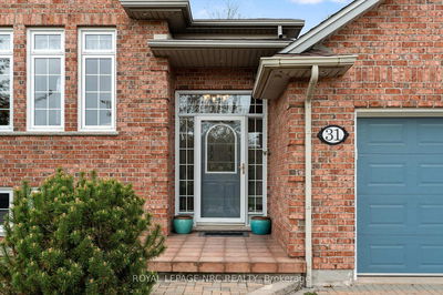 31 Crysler Cres, Thorold - Confederation Heights image-0-3