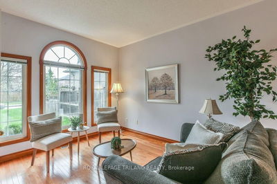 41 GREYROCK Cres, London East - East A image-0-4