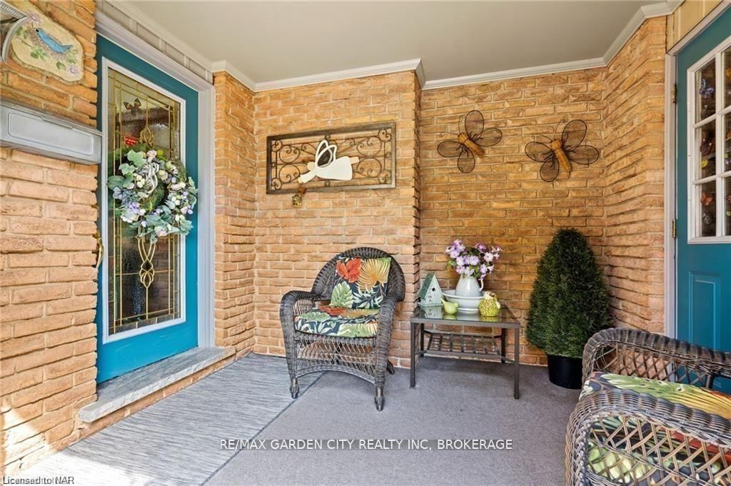 Detached House for sale at 55 SHERWOOD FOREST Trail, Welland, N. Welland, L3C 5X7 - MLS: X12123387