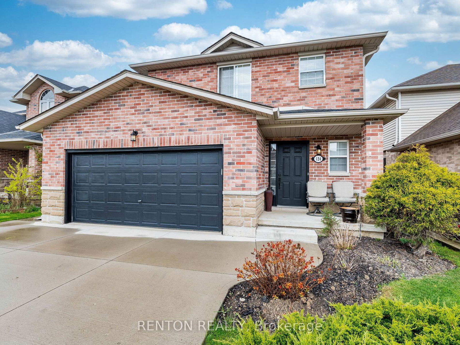 Detached House for sale at 124 Rosebury Way, Hamilton, Mount Hope, L0R 1W0 - MLS: X12123515
