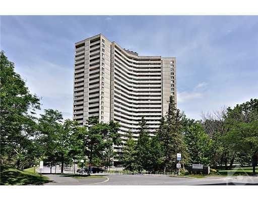 1705 - 1081 Ambleside Drive