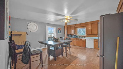 19 Montgomery Dr, Chatham-Kent - Wallaceburg image-0-4