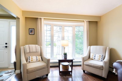 401 Surrey Dr, North Bay - Airport image-0-3