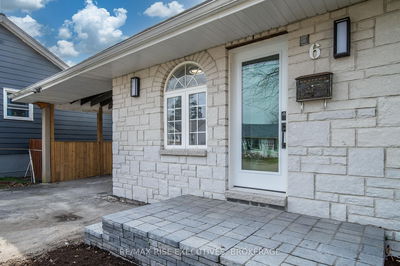 6 Arthur St, Kingston - East of Sir John A. Blvd image-0-1