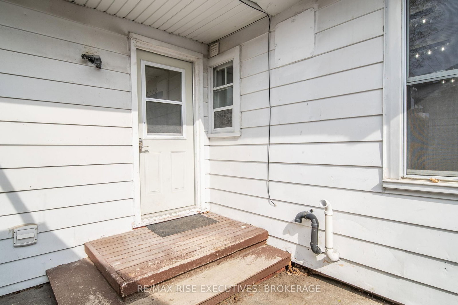 Listing Image 34