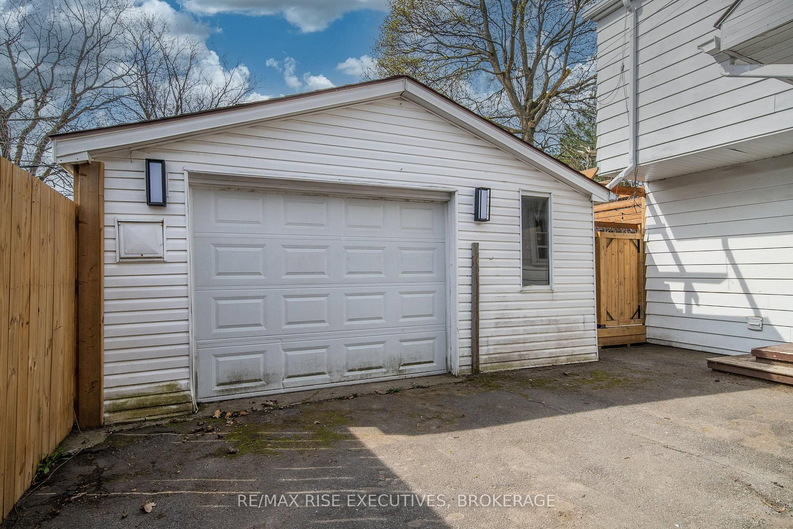 Listing Image 36