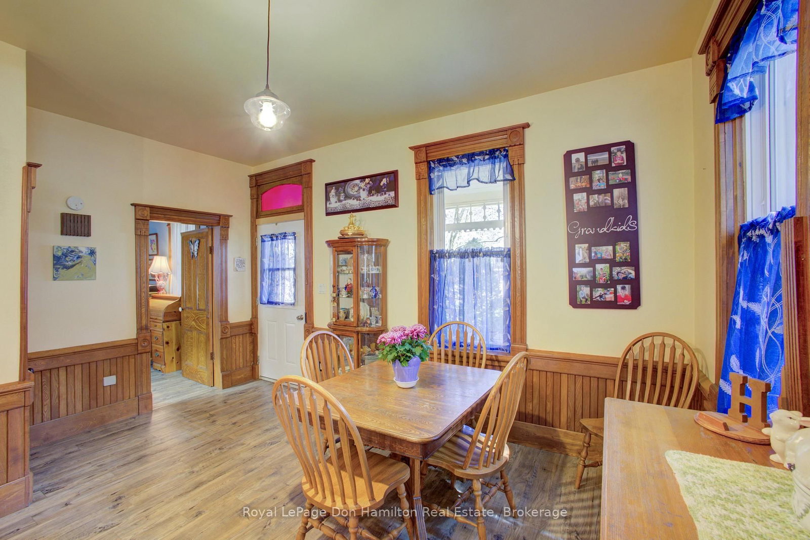 Listing Image 10
