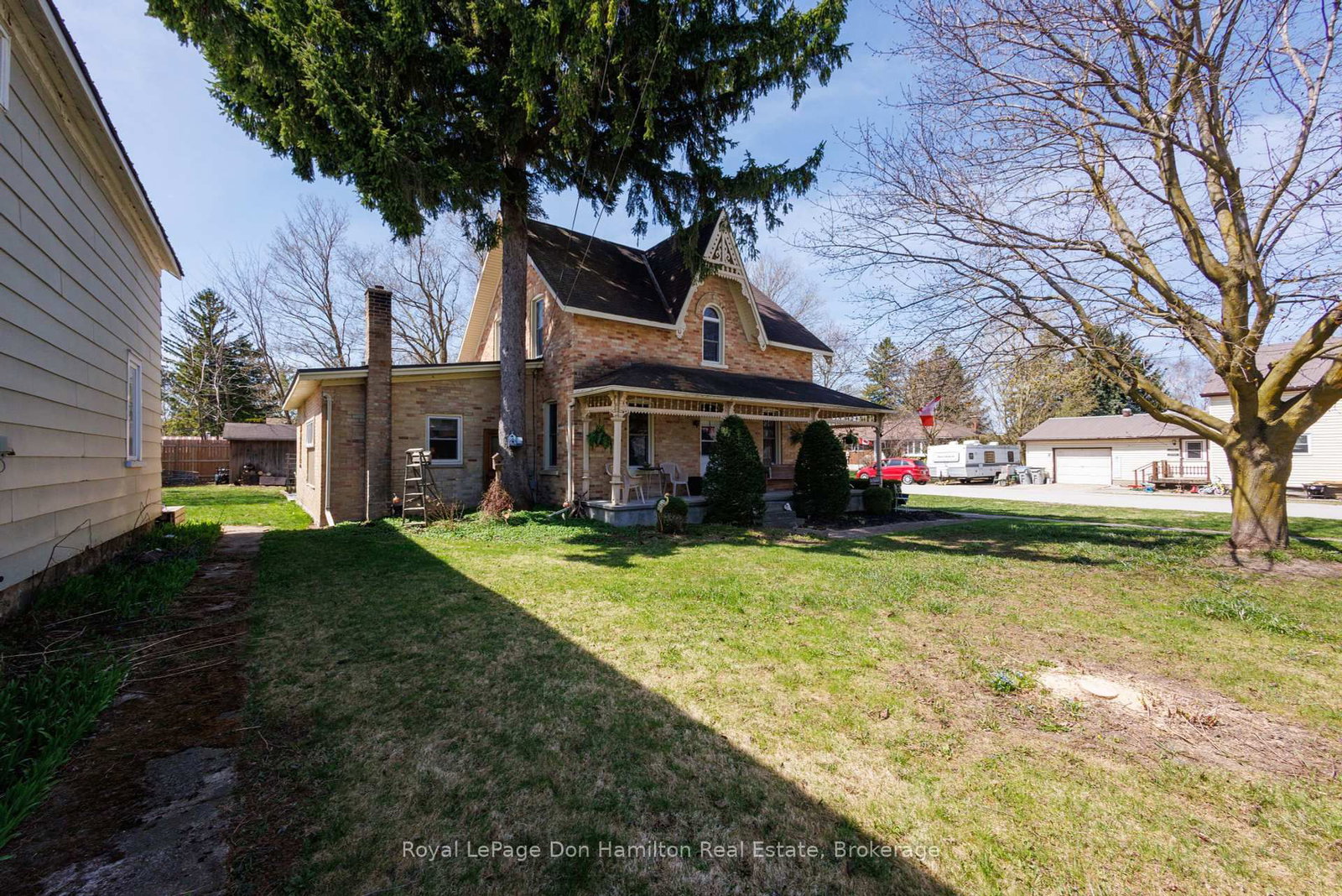 Listing Image 4